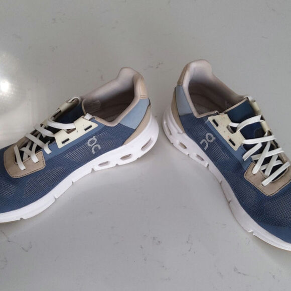 On Cloud Drift Metal Navy athletic training running shoes size 8.5 - Picture 6 of 9